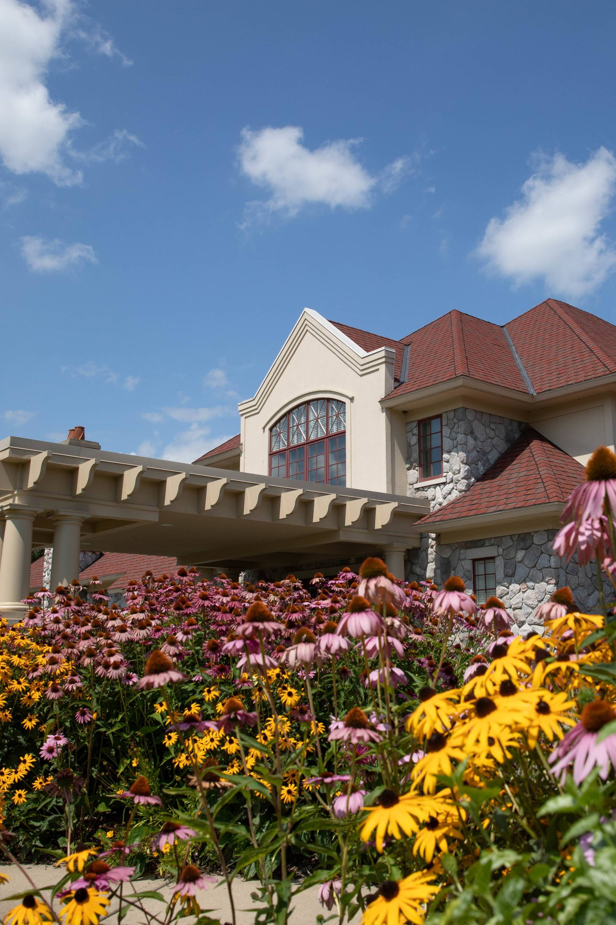 Flowers in front of the Alumni Building